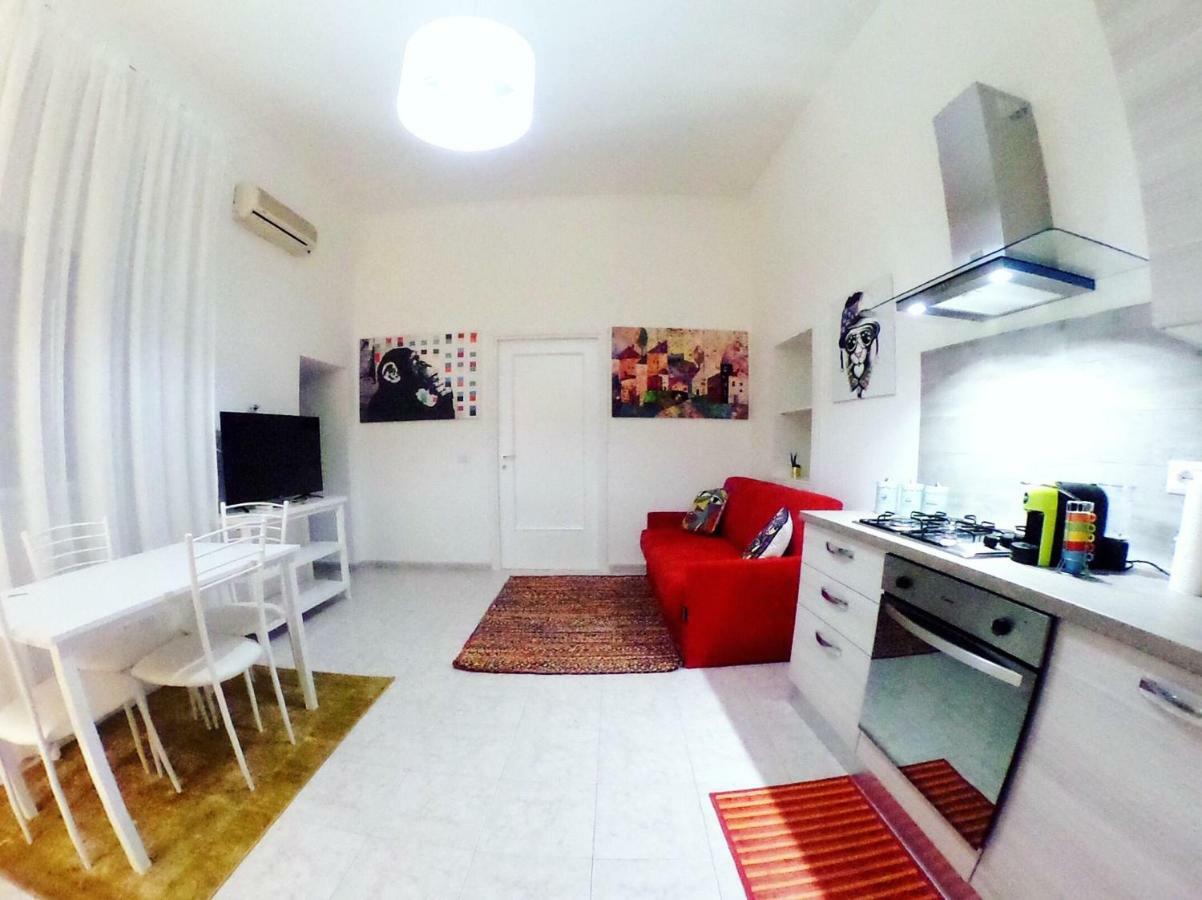 Casa G&G Pignasecca 2 Nel Cuore Di Napoli Екстериор снимка