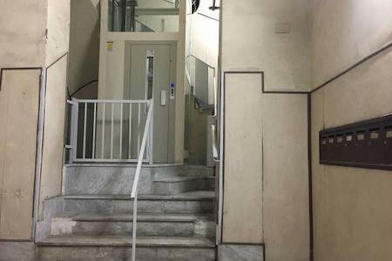 Casa G&G Pignasecca 2 Nel Cuore Di Napoli Екстериор снимка