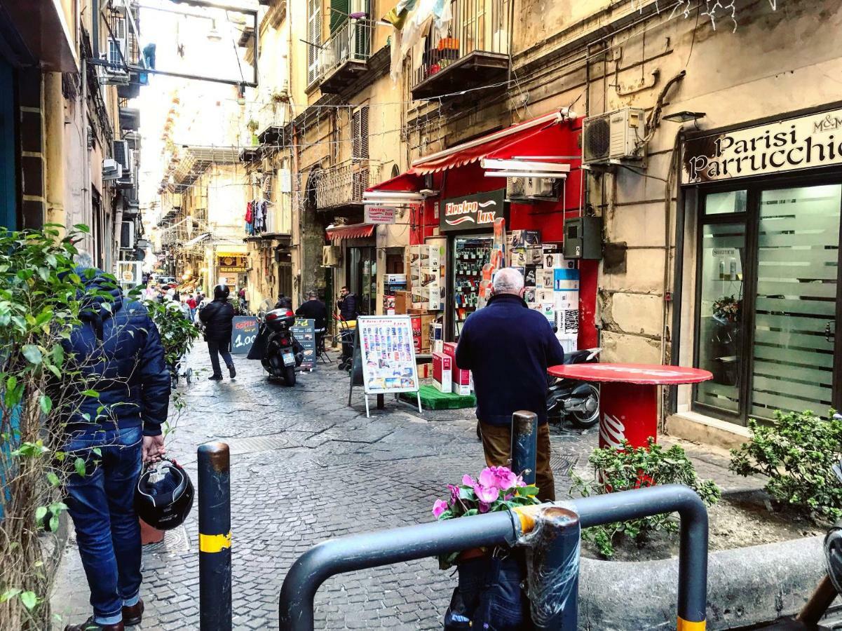 Casa G&G Pignasecca 2 Nel Cuore Di Napoli Екстериор снимка